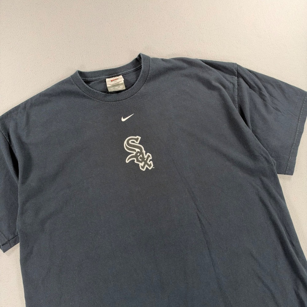 Nike Y2K Chicago White Sox T-Shirt Center Swoosh Graphic XXL Black Short Sleeve